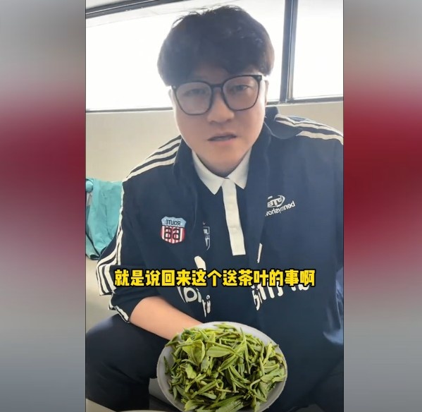 趙鵬：不太清楚賈秀全要球員買(mǎi)茶葉的段子，但這在現(xiàn)實(shí)中也正常